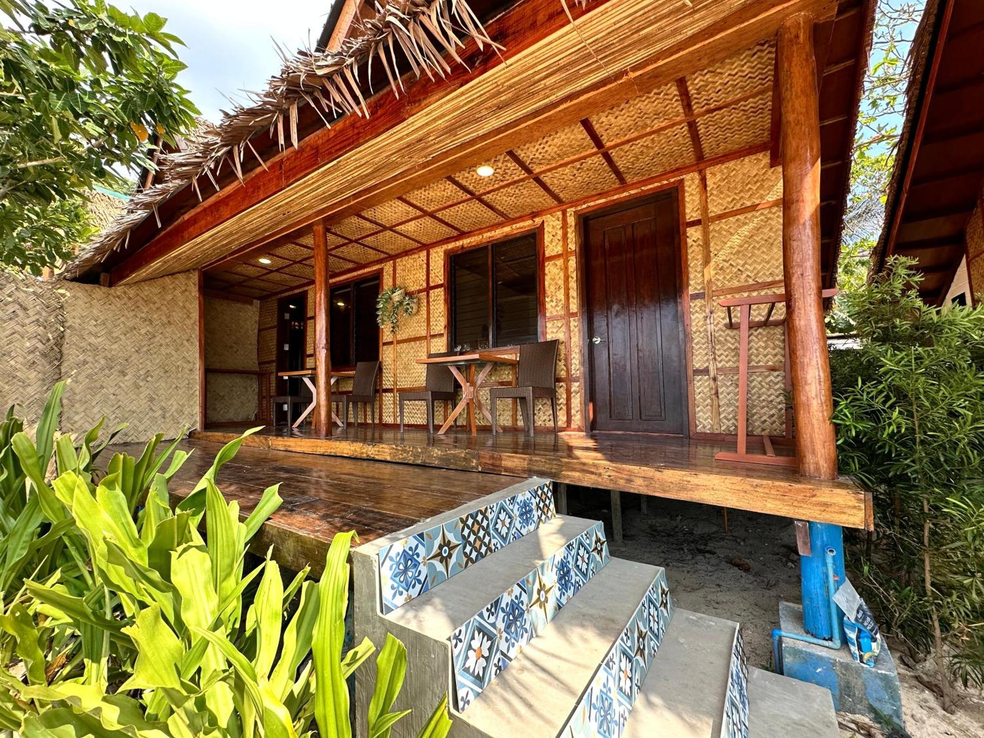 Beach Huts Ел Нидо Екстериор снимка